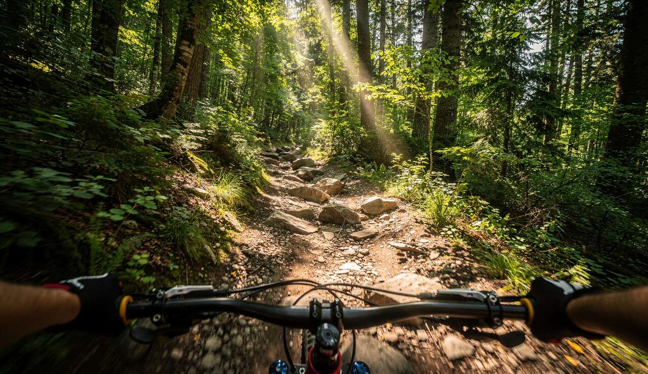 Comment bien utiliser sa caméra embarquée en VTT ?