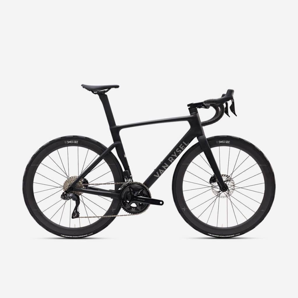 Test du vélo de route Decathlon Shimano 105 Di2 RCR noir